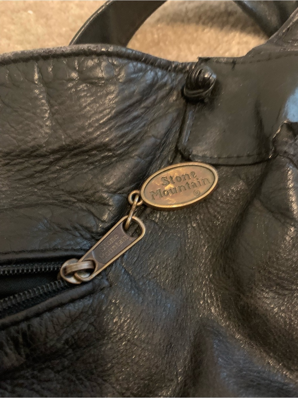 Stone Mountain Accessories Black Leather Shoulder Bag - Classic Carry